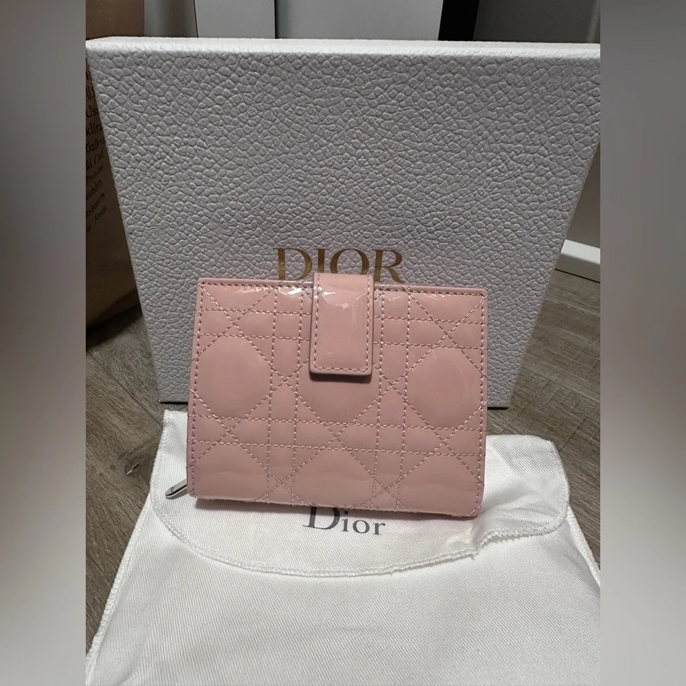 Dior patent leather wallet. Brand new. Box, card, charm, ribbon included